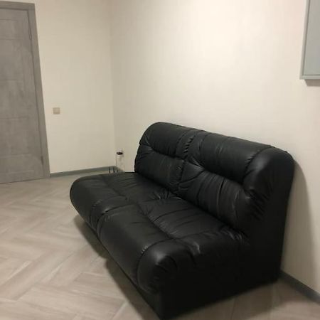 Apartment On Zarwanska Street Kamjanez-Podilskyj Exterior foto